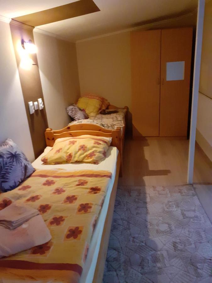 Csilla Apartman Balogunyom Buitenkant foto