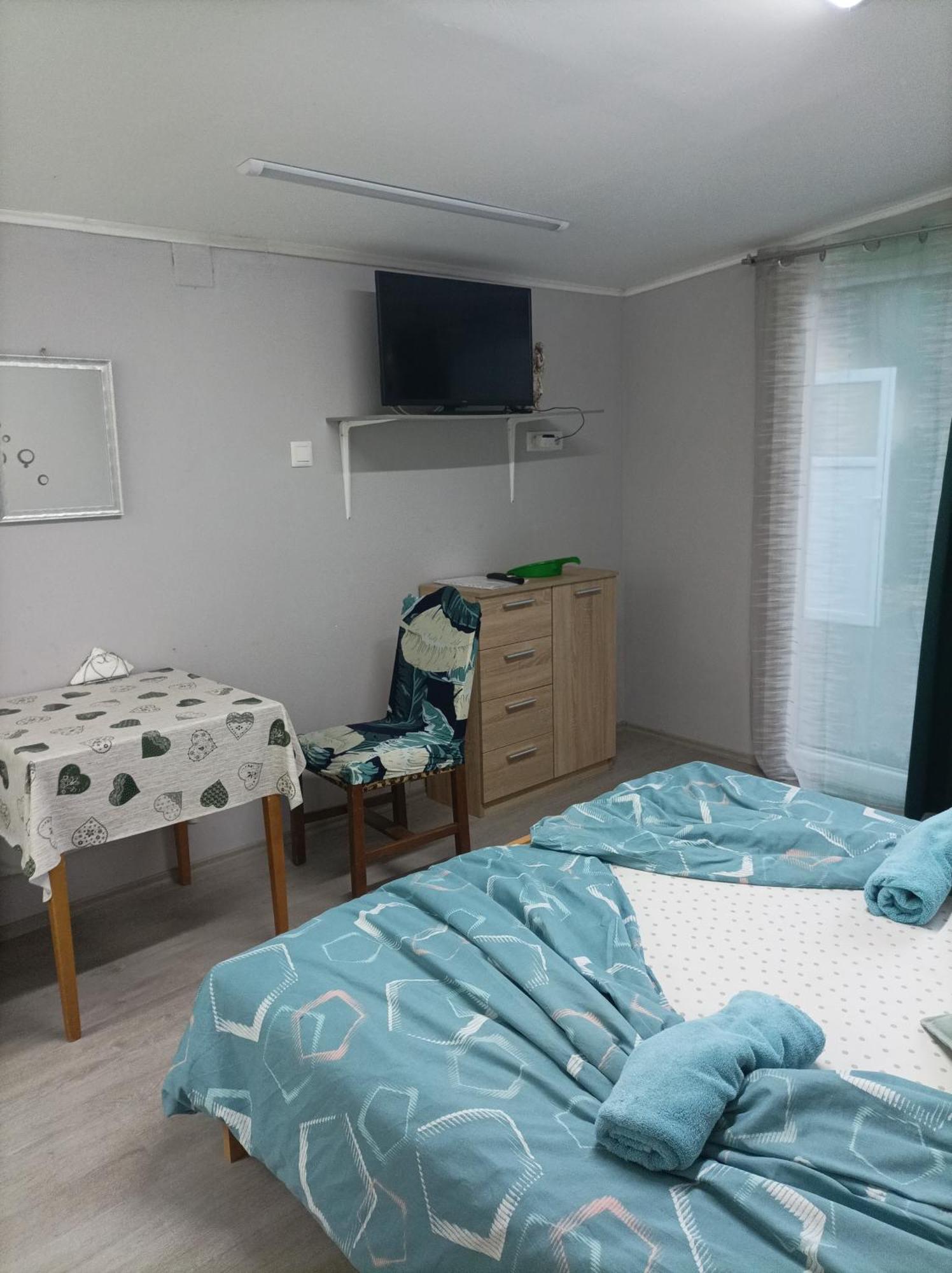 Csilla Apartman Balogunyom Buitenkant foto
