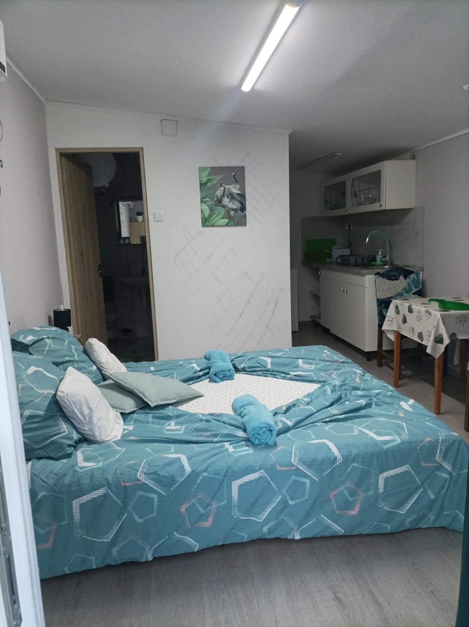 Csilla Apartman Balogunyom Buitenkant foto